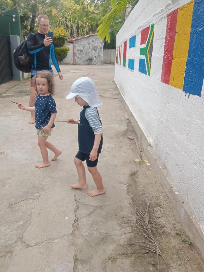 טנגלה Menaka Homestay מראה חיצוני תמונה