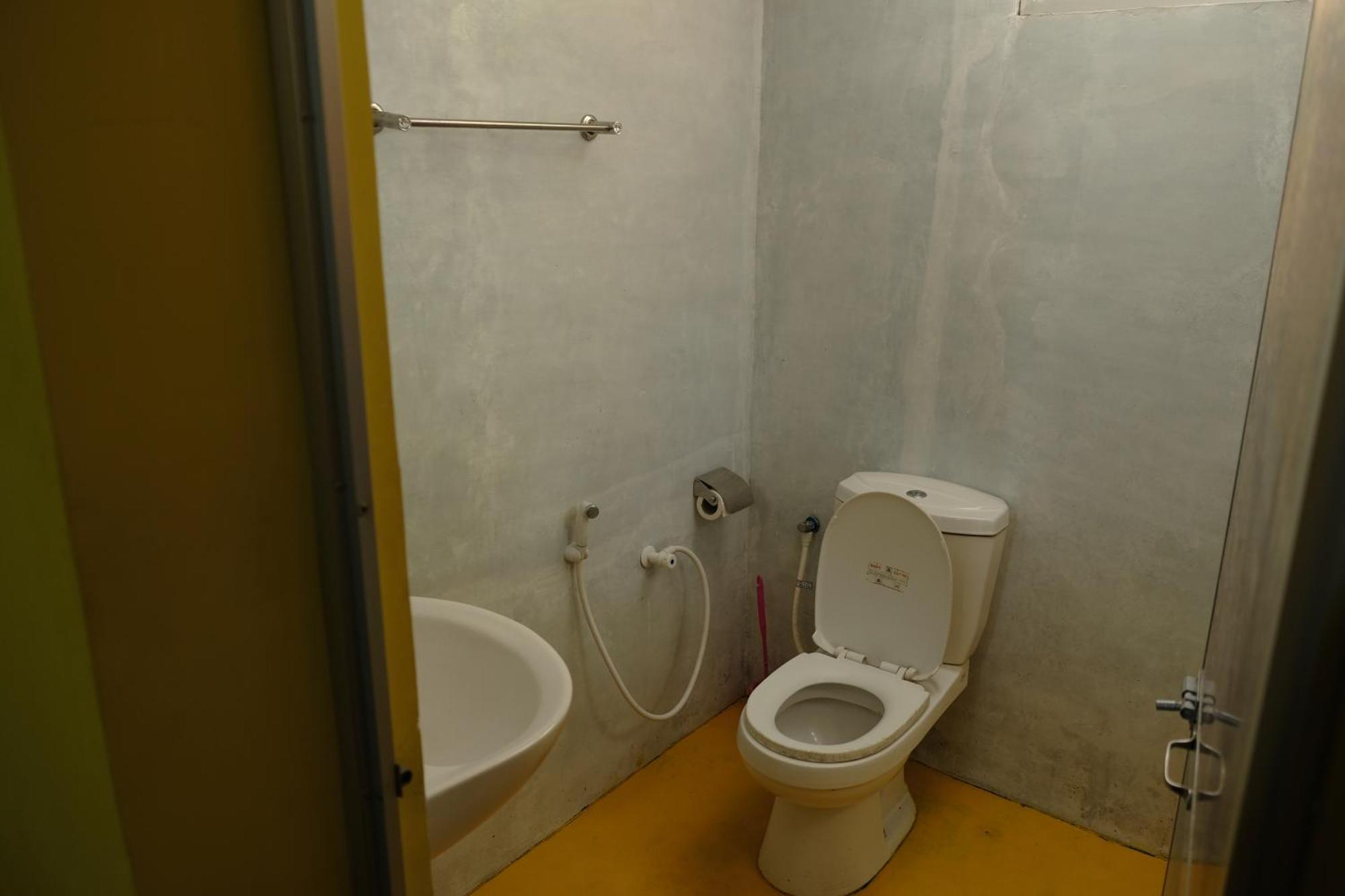 טנגלה Menaka Homestay מראה חיצוני תמונה