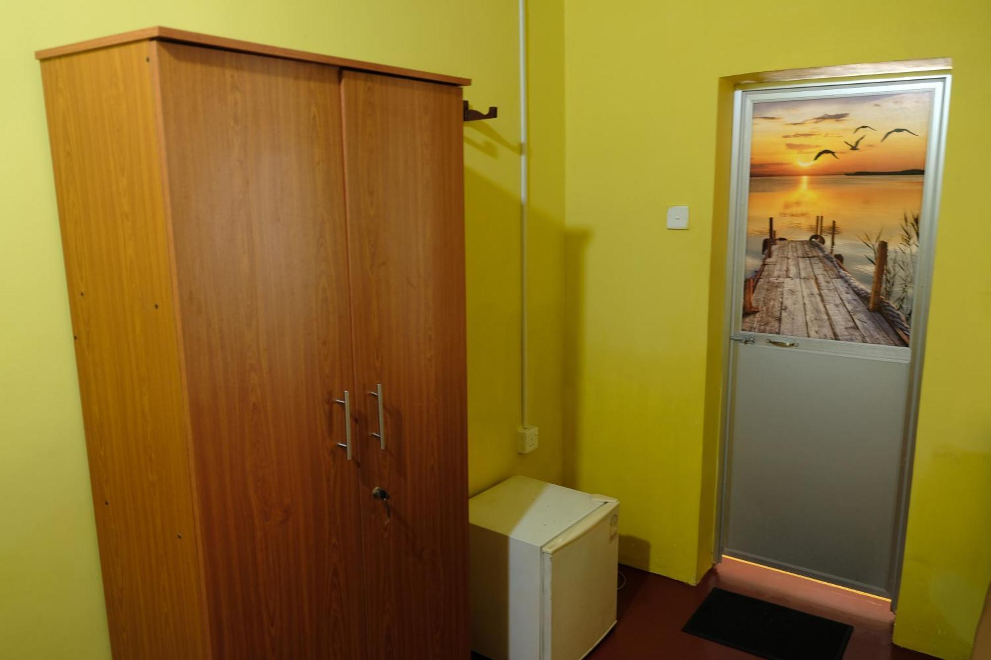 טנגלה Menaka Homestay מראה חיצוני תמונה