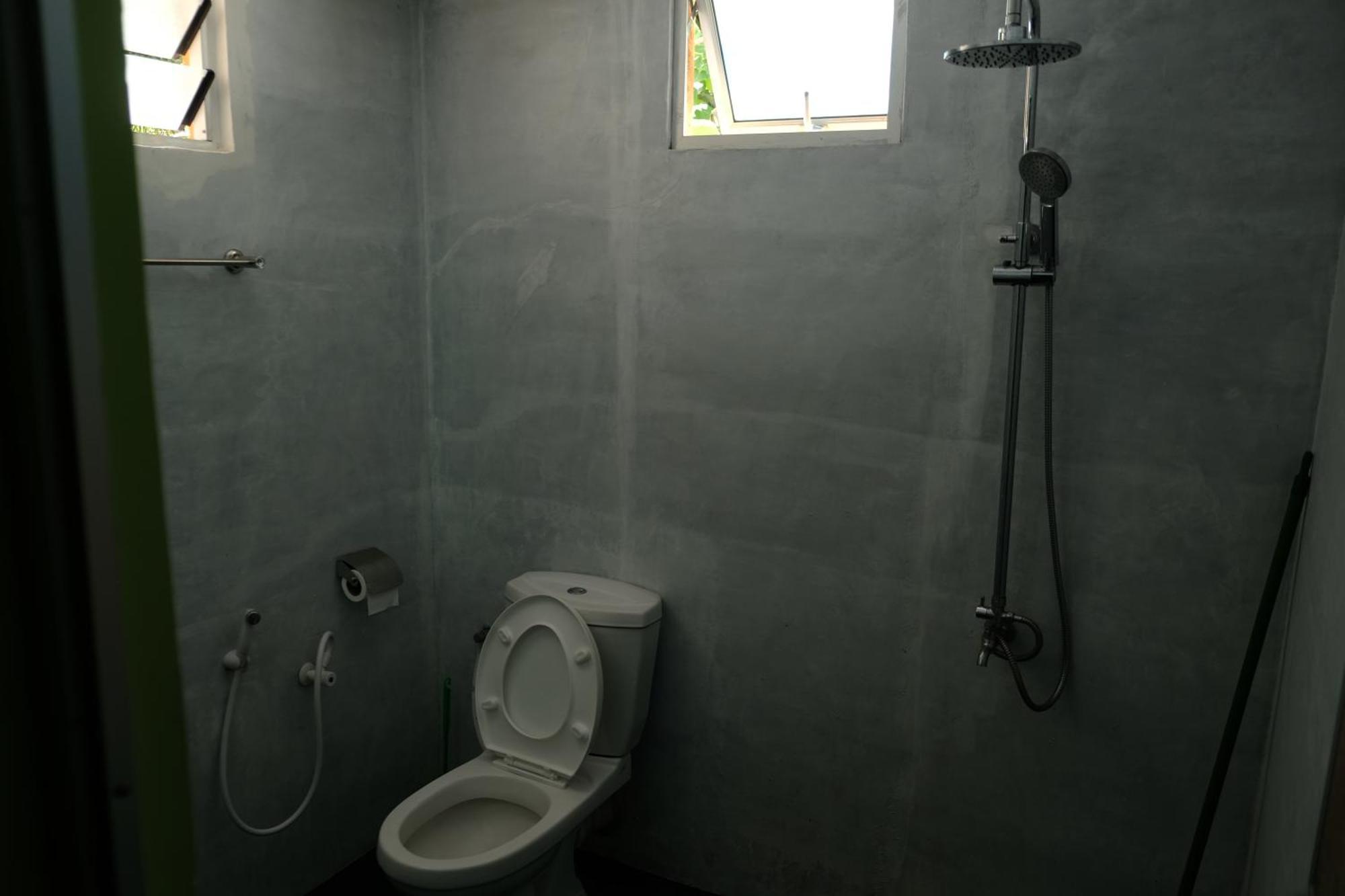טנגלה Menaka Homestay מראה חיצוני תמונה