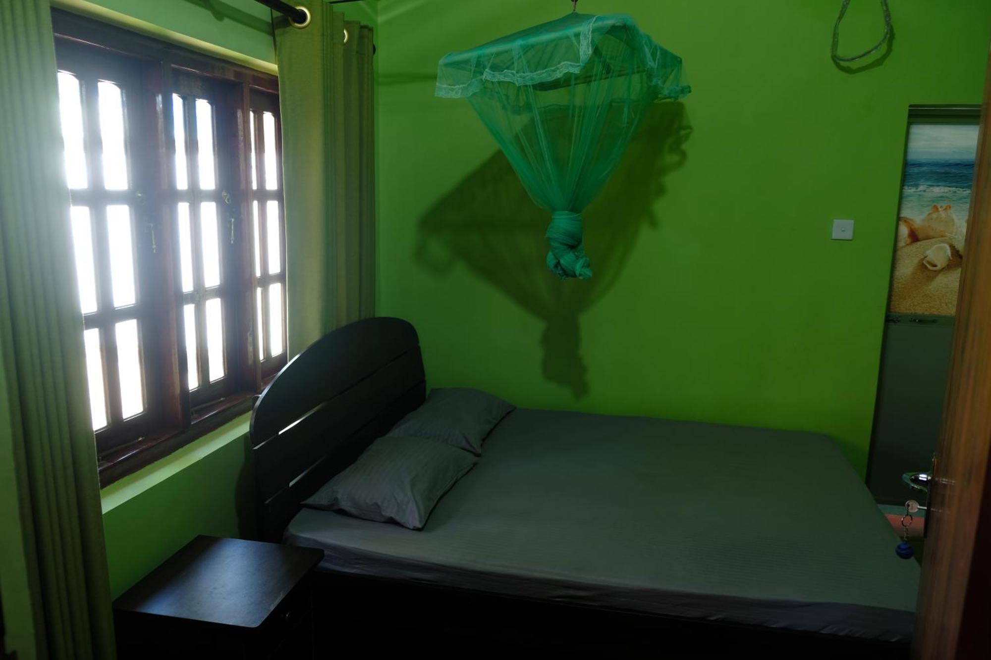 טנגלה Menaka Homestay מראה חיצוני תמונה
