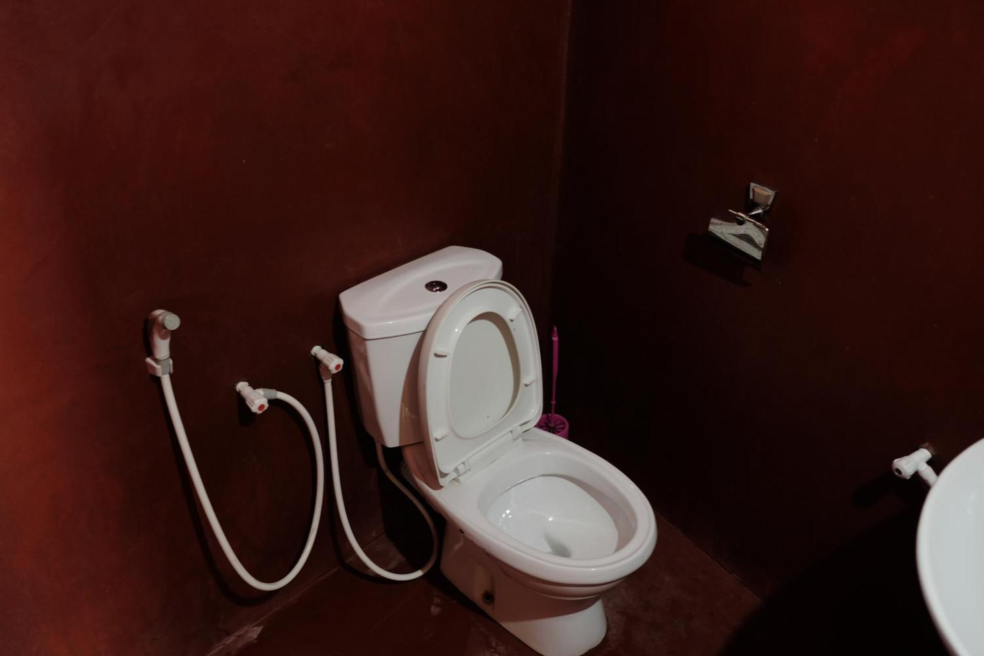 טנגלה Menaka Homestay מראה חיצוני תמונה